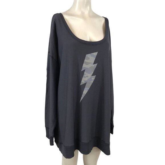 TORRID - WOMEN 4 -GRAY LONG SLEEVE ROUND NECK PULLOVER LIGHTNING BOLT SWEATSHIRT - Picture 1 of 7